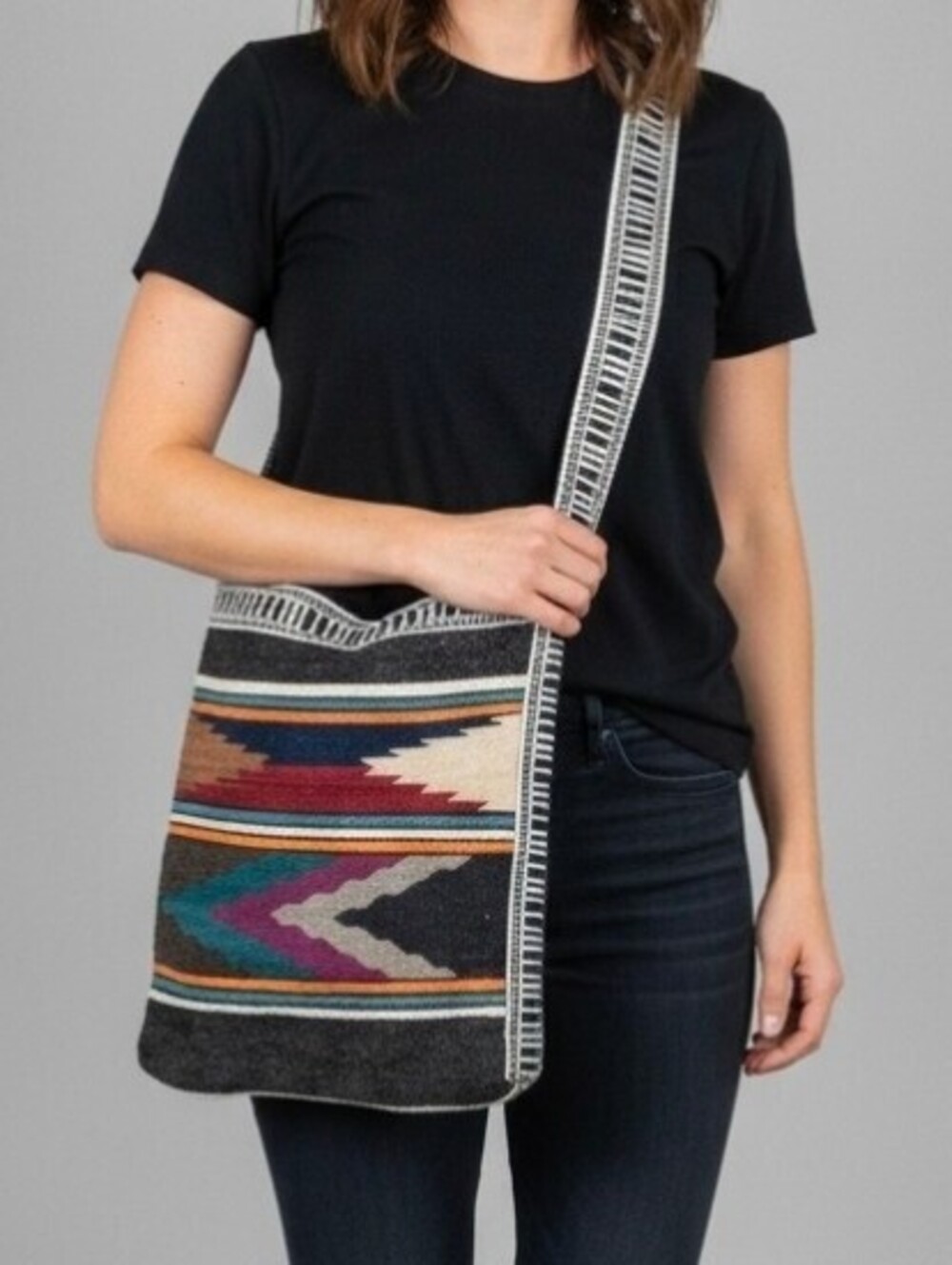 Vintage Woven Crossbody Bag with Colorful Pattern